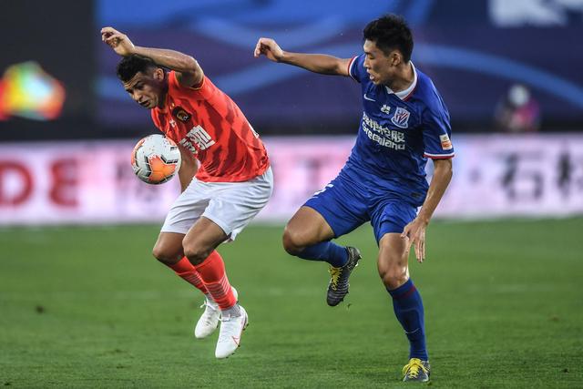 日本男篮替补中锋川真田紘也右手腕舟骨骨折 将缺席8月底的世亚预